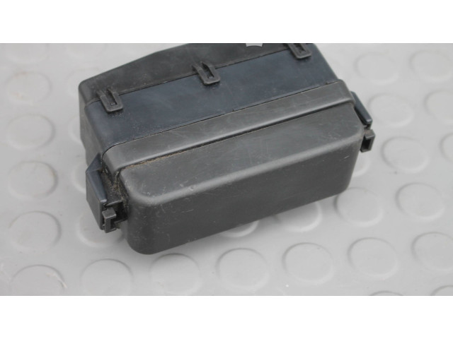 Блок предохранителей  SKRZYNKA-MALA-PP   Honda HR-V    