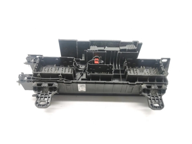 Pojistková skříňka 1034405-00-E Tela Model S 2016