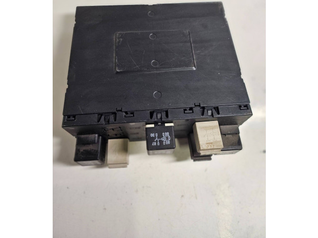 Блок комфорта 3C0937049AE, 28068688 Skoda Octavia Mk2 (1Z)