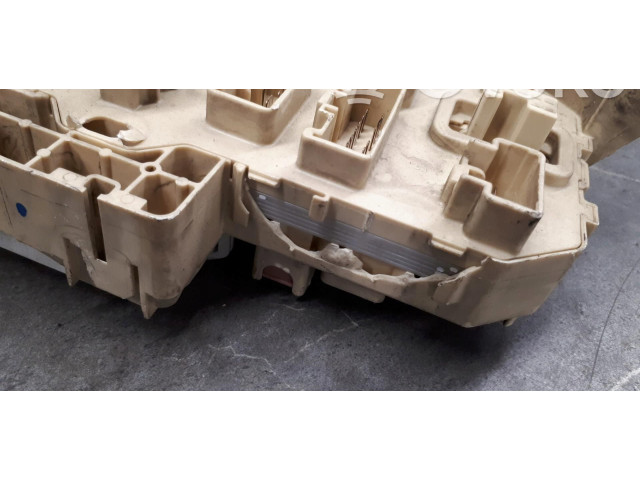 Pojistková skříňka 36770-62jc0 Suzuki Swift II 2013