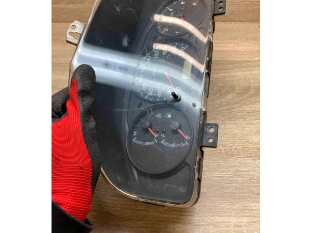 Přístrojová deska Mazda Premacy 2000 CB16C