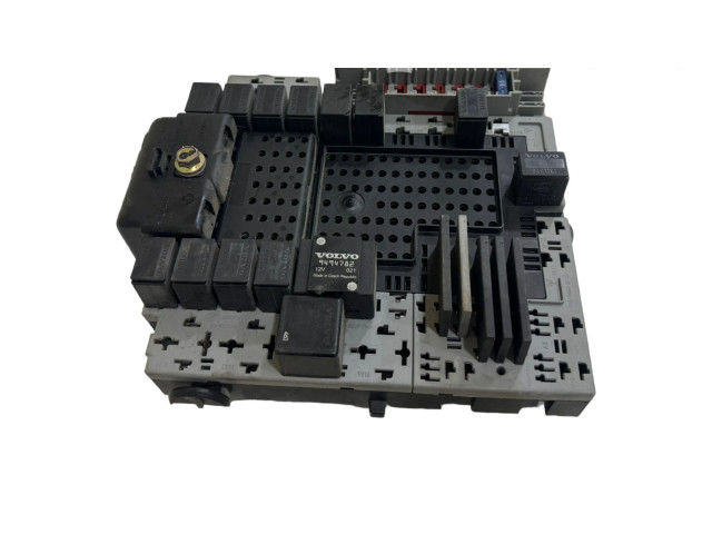Блок предохранителей 9401802, 1024209 Volvo V70
