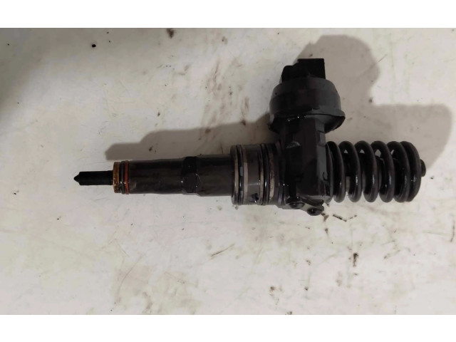 Форсунка 038130073AG Audi A3 S3 8L