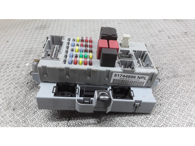 Pojistková skříňka 51744896 Fiat Doblo 2002