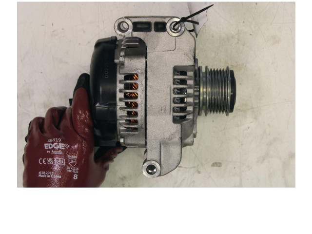 Генератор    Fiat 500L 1.4     