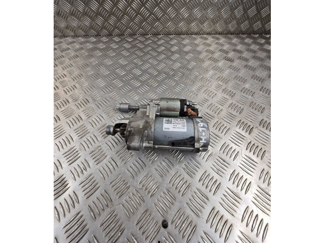   Pojistková skříňka 04L911024   Audi A4 S4 B9 8W 2015