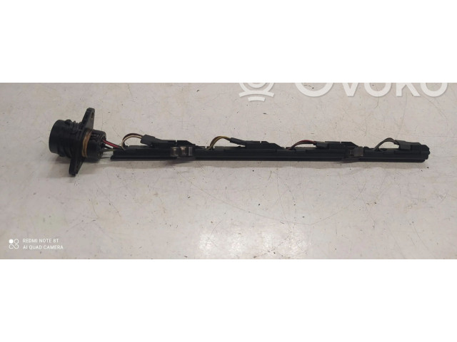 Форсунка 038971803    Skoda Octavia Mk2 (1Z)   