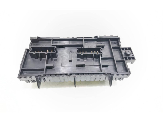 Блок предохранителей A2469060093 Mercedes-Benz A W176