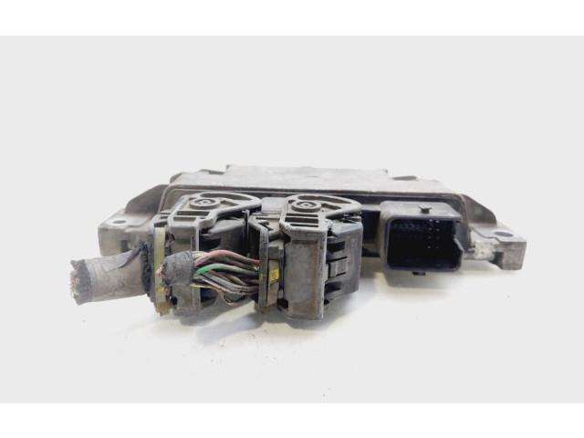 Блок управления двигателем Блок управления 8200774747 Renault Twingo II