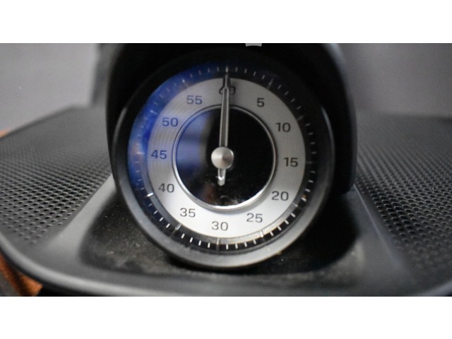 Píst Porsche Taycan 9J1