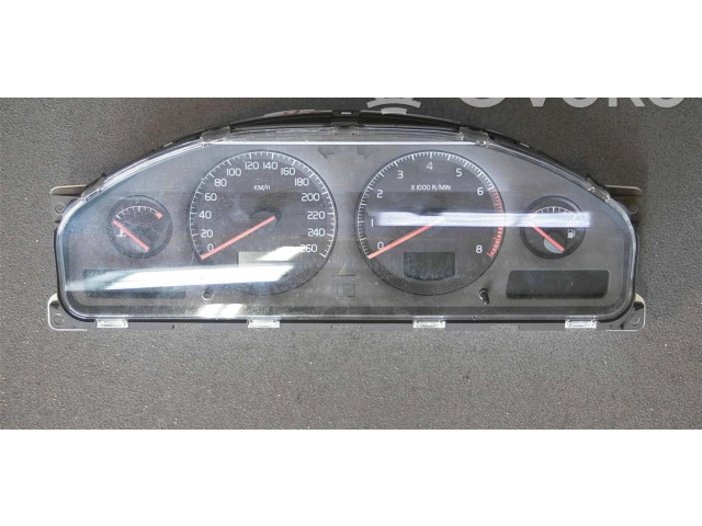 Панель приборов 9499668 Volvo V70