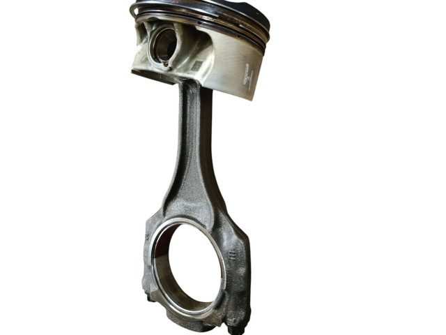 Píst 7646892   BMW 7 G11 G12    N63R 