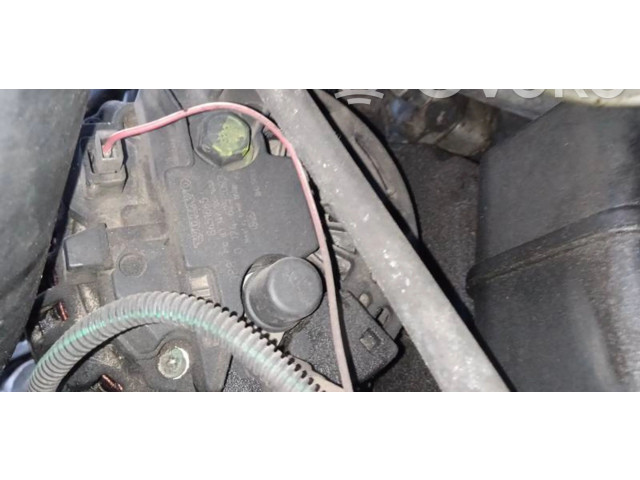 Генератор 8651665, 0124625003 Volvo XC90