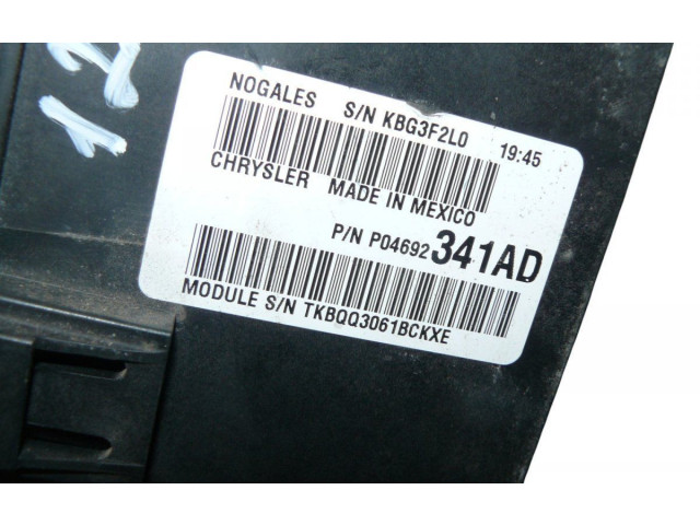 Блок предохранителей P04692341AD Jeep Compass