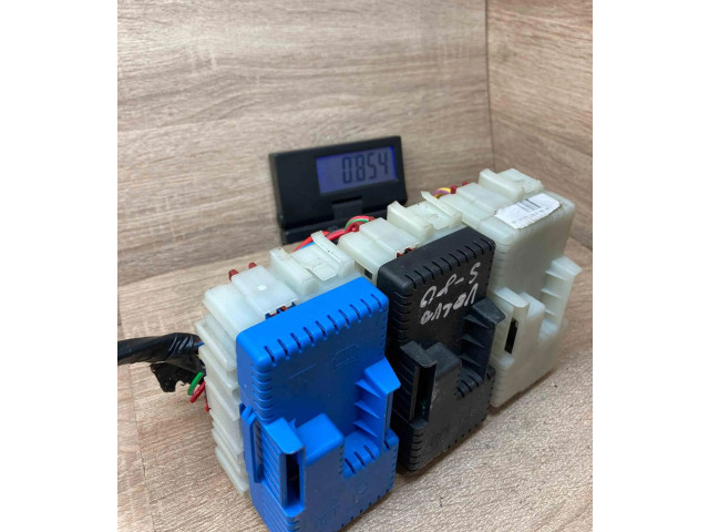 Блок предохранителей Volvo S80