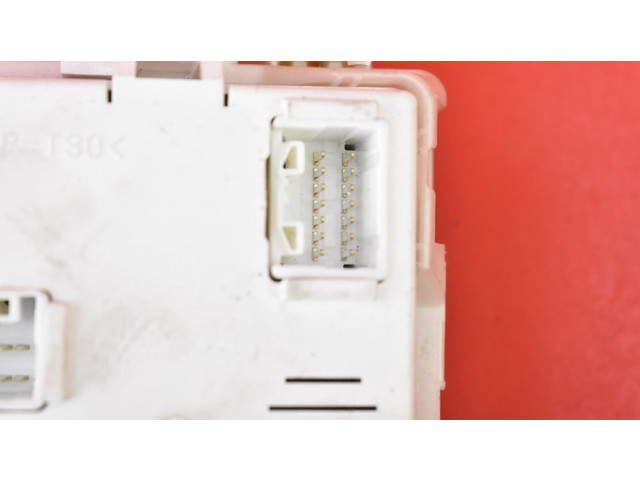 Блок предохранителей  36770-85LC0, 36770-85LC0   Suzuki Splash    