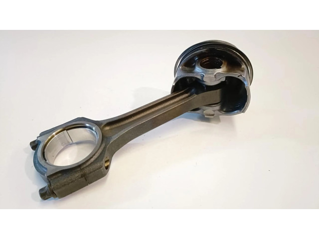 Поршень PISTON Ford Focus для бензинового двигателя 1.0