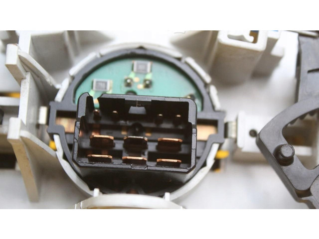 Блок управления климат-контролем Suzuki Ignis