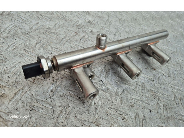 Топливная рампа 9812191080, 9811353880   Peugeot 2008 II  