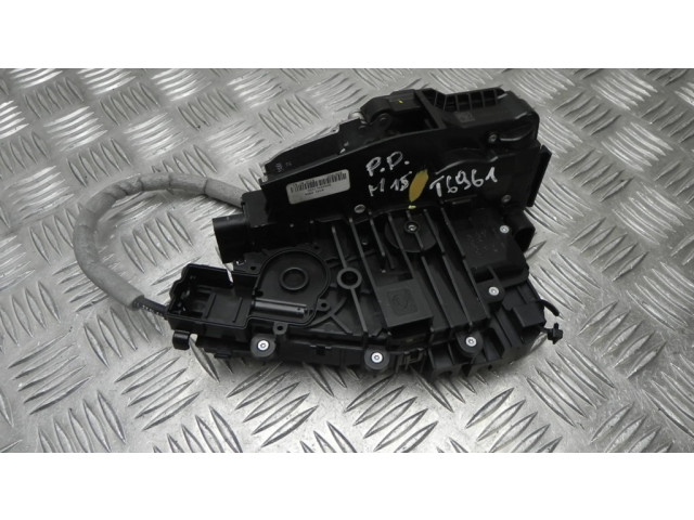 Zámek zadních dveří A2317602040, T6961 Mercedes-Benz SL R231 2013