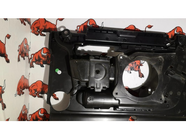 Дно багажника