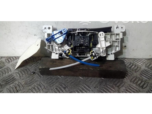 Блок управления климат-контролем 6001551698 Dacia Sandero