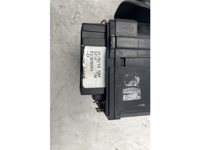 Ручка стеклоочистителей 8201168008 Dacia Sandero