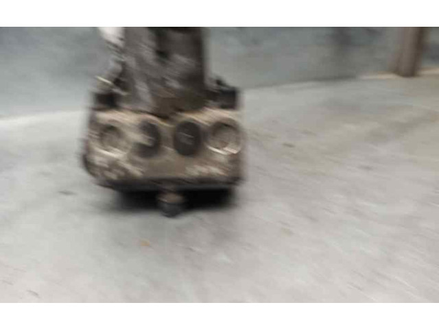 Jednotka ABS 4451005010   Toyota Carina T190 1995