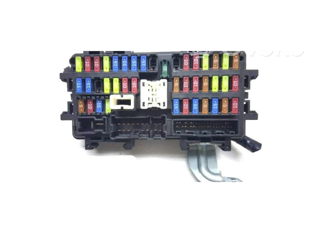 Блок предохранителей Infiniti Q50