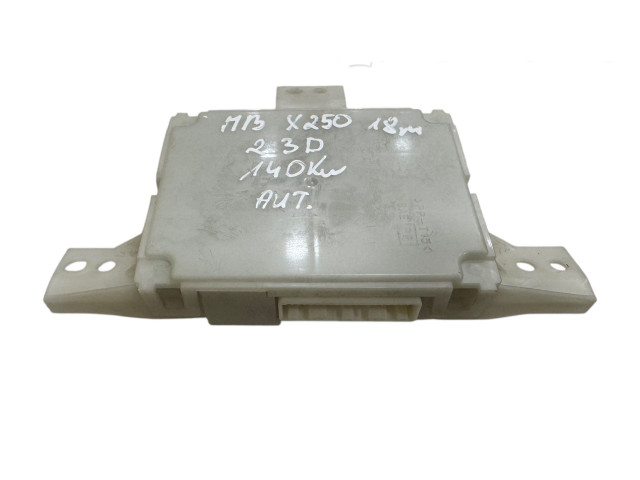 Блок управления 277605XA0A, 054301   Mercedes-Benz X-class W470