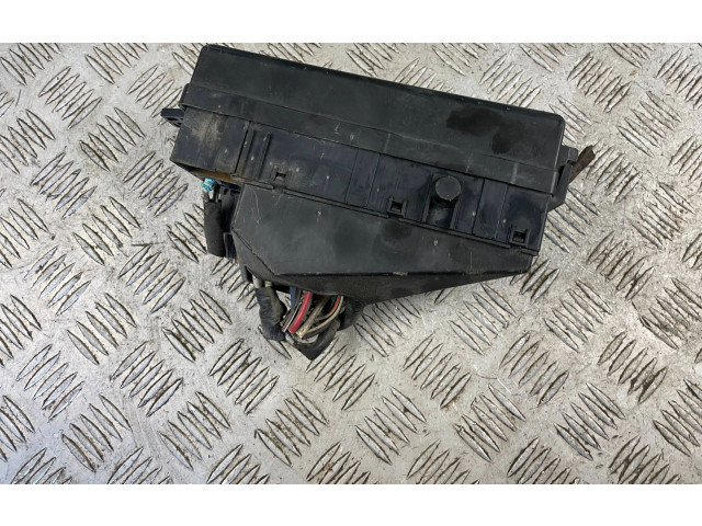 Блок предохранителей MB500100B   Subaru Forester SG    