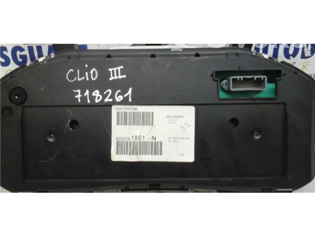 Панель приборов    Renault Clio III       