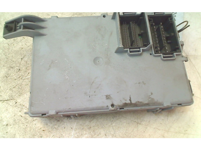 Блок предохранителей 01364891000, 01353010080 Citroen Nemo