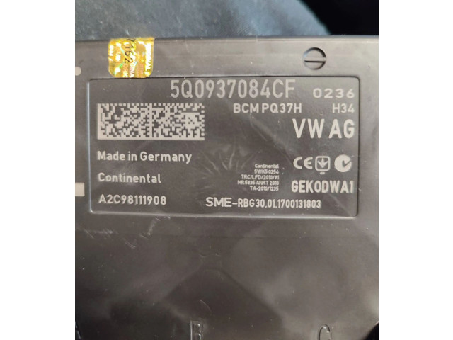 Блок комфорта 5Q0937084CF   Skoda Superb B8 (3V)   