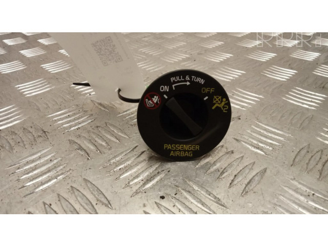 Включатель надувной подушки для пассажира