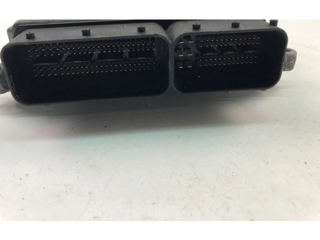 Блок управления двигателя 30729826A, 0281012103   Volvo V70