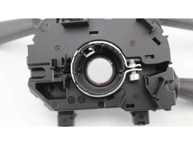 Ручка стеклоочистителей 1560905850 Alfa Romeo Giulietta