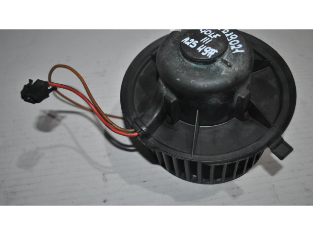 Вентилятор печки    1H1819021   Volkswagen Golf III