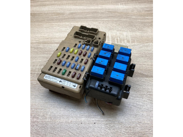 Блок предохранителей 86111AG010   Subaru Forester SH    