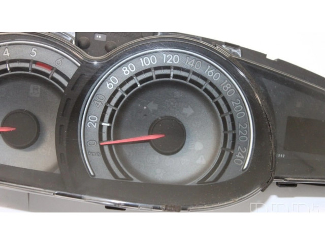 Přístrojová deska Toyota Verso 2010 838000F070