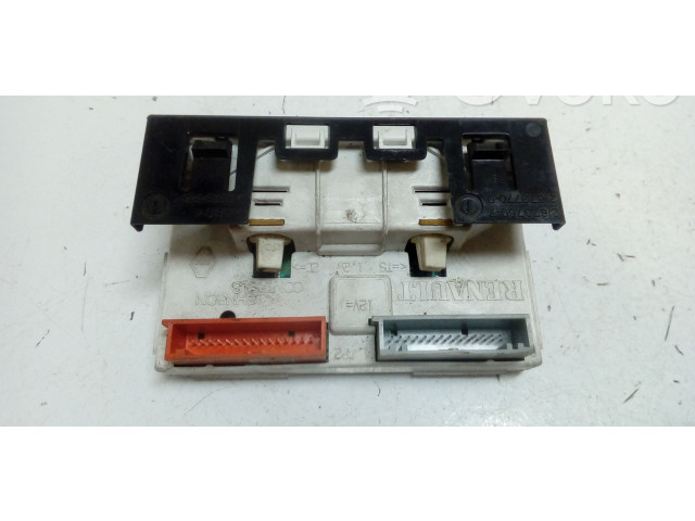 Дисплей    216562178, 216562178C   Renault Laguna I