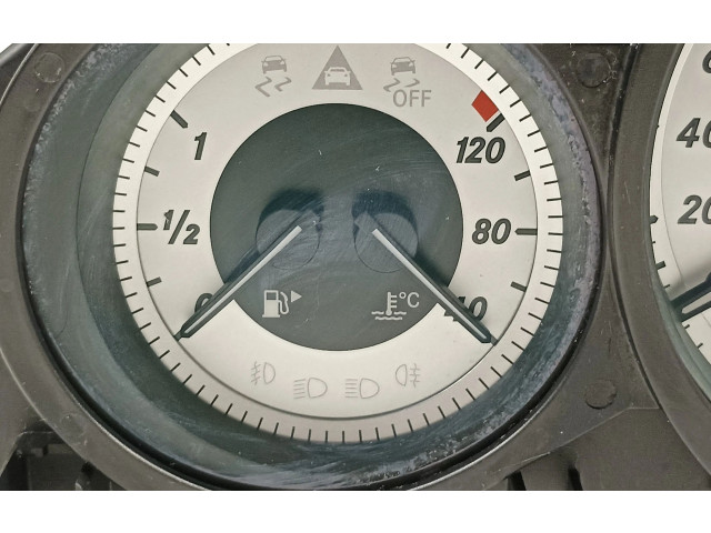 Přístrojová deska  Mercedes-Benz CLK AMG A208 C208 2012 A2049004108, A2049004108ZGS  