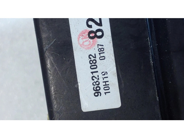 Pojistková skříňka 96821082 Chevrolet Captiva 2010