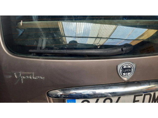 Ножка стеклоочистителя заднего стекла