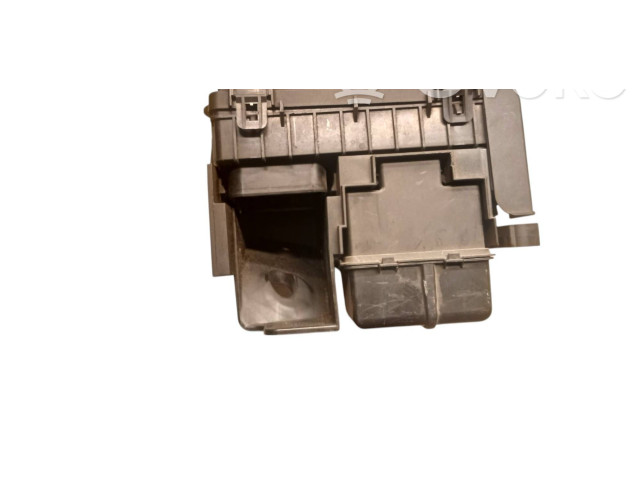 Блок предохранителей 013949431, 1K0937121D Audi A3 S3 8P