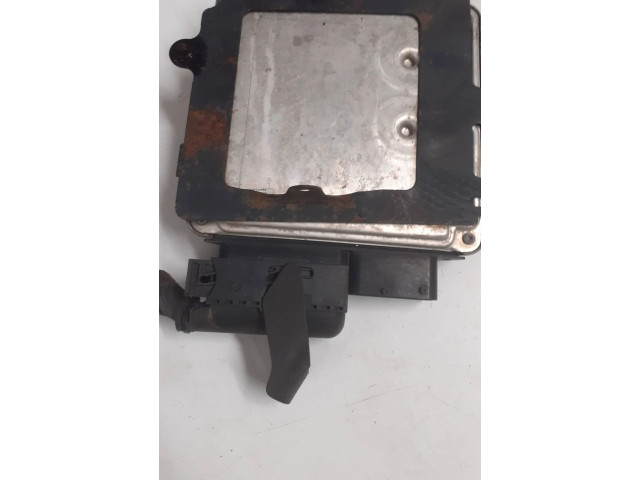 Řídící jednotka P05033299AF   Dodge Caliber 2005