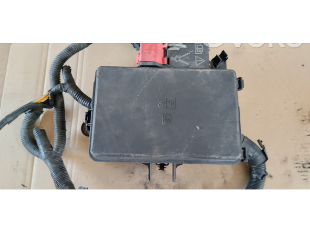 Блок предохранителей  9K499   Ford Transit Custom    