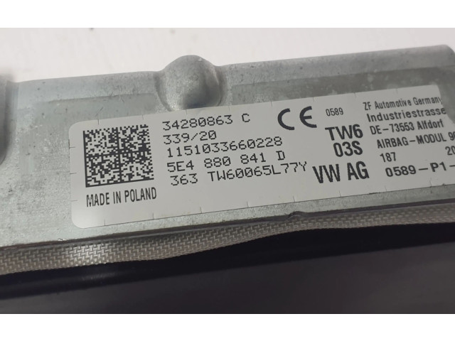 Подушка безопасности для колен 5E4880841D Skoda Octavia Mk4