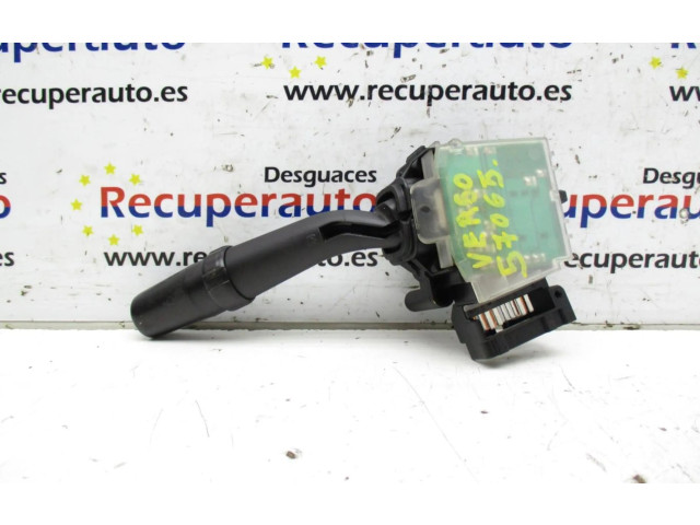 Переключатель дворников 8465205170   Toyota Corolla Verso AR10