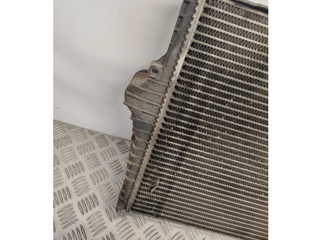 Интеркулер  30622083   Volvo V70 